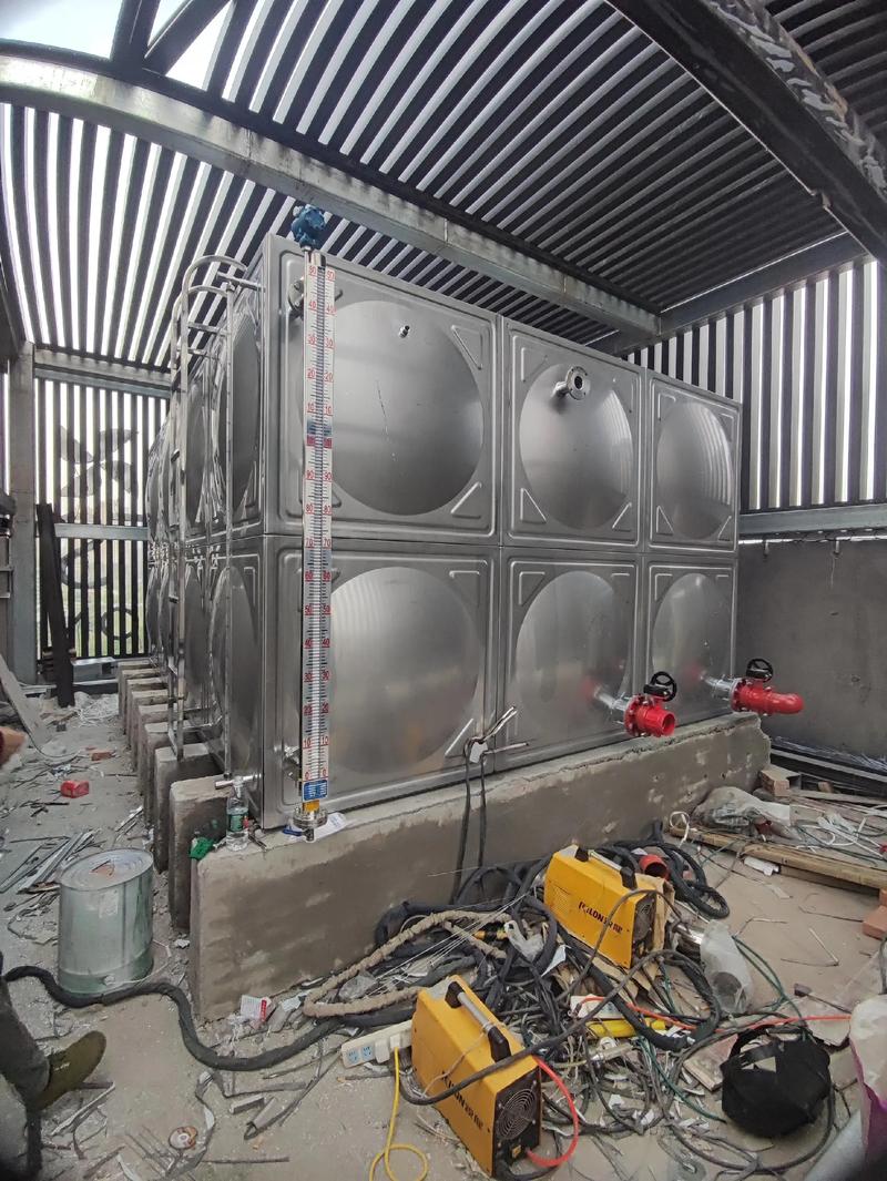 上熱門話題#不銹鋼水箱 #施工現場實拍 #消防工程